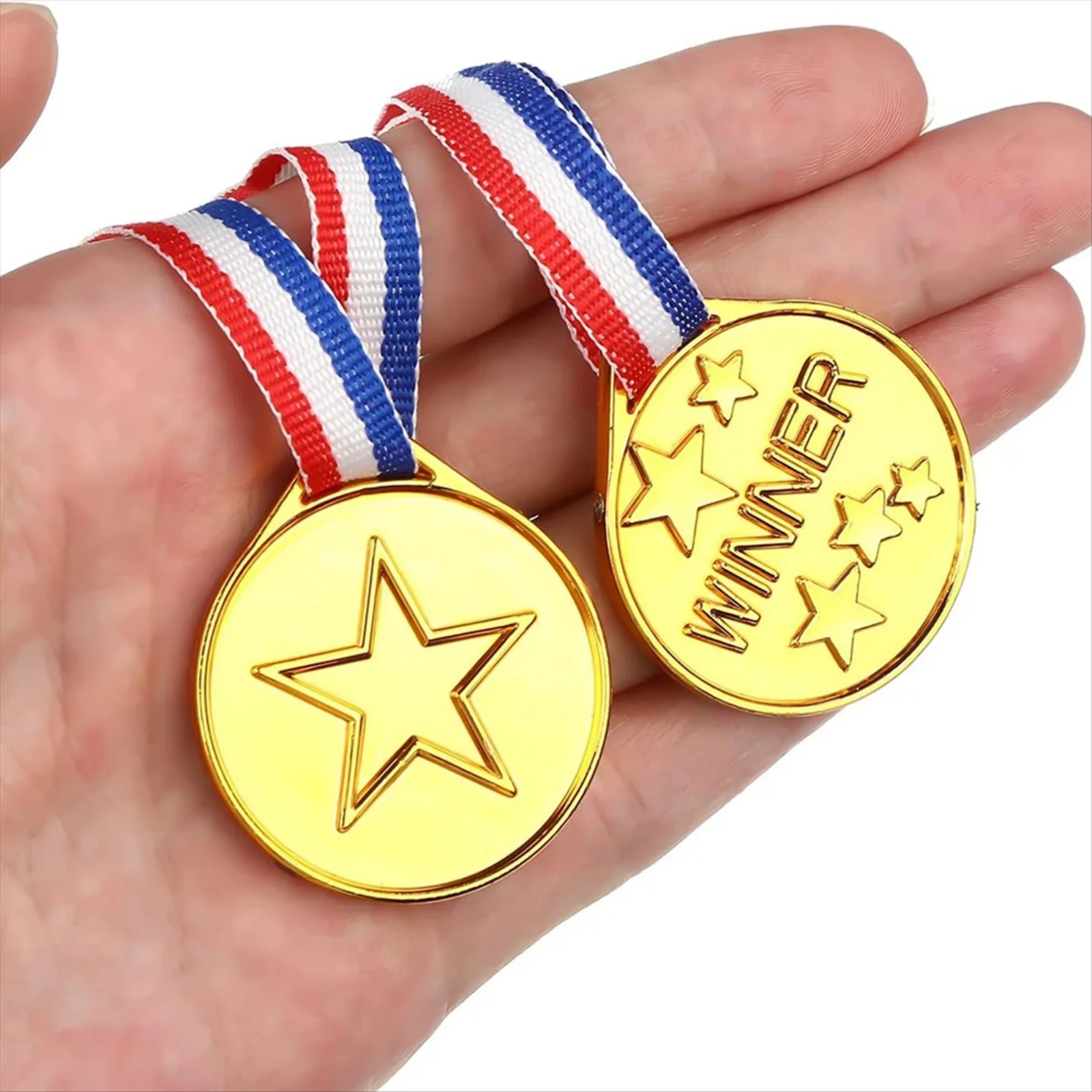 30Pcs Plastic Gold Winners Med - огляд і ціна Party Games Engagement